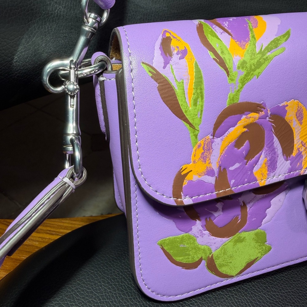 Coach Sholderbag Lavender Floral Crossbody Bag Never worn!!! - Picture 4 of 16
